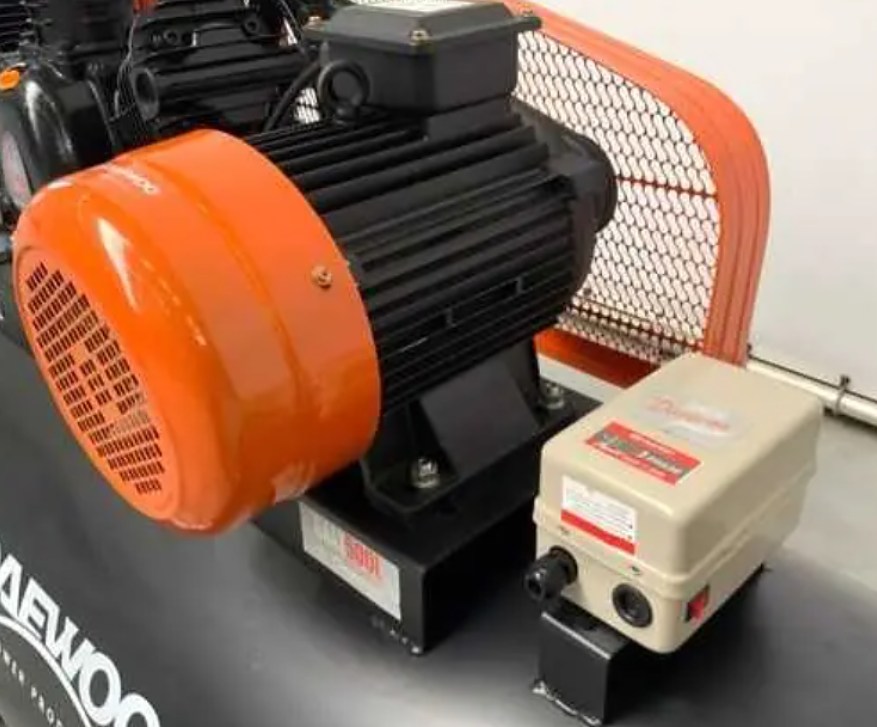 Daewoo - Luftkompressor 500 L, 14 bar